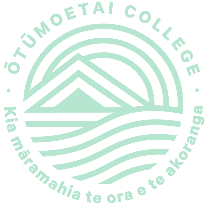 Ōtūmoetai College logo