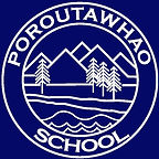 Poroutawhao School logo