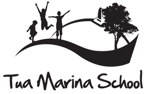 Tua Marina School logo