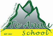 Te Anau School logo
